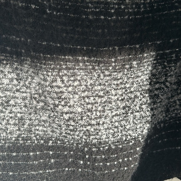 Woolrich Black and White Flowy Cozy Boho Poncho Blanket Wrap Women’s OS - Picture 4 of 8